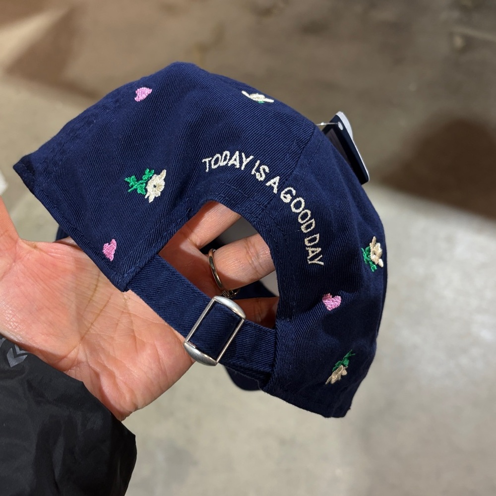 Hat - Picture 2 of 2